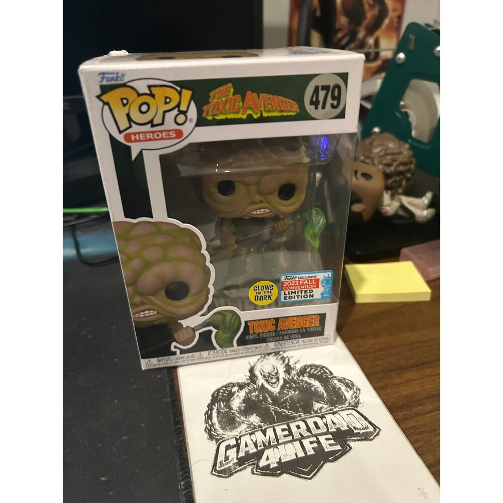 Funko Pop! Heroes - The Toxic Avenger 470 GITD Fall Convention Exclusive